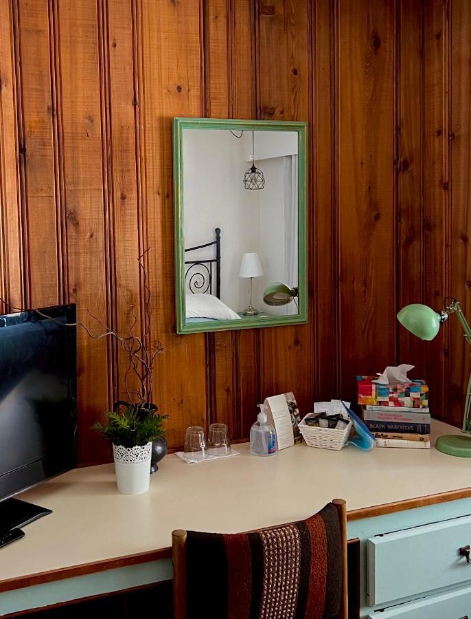 The Messy Owl Inn & Eco Haven Likely Esterno foto